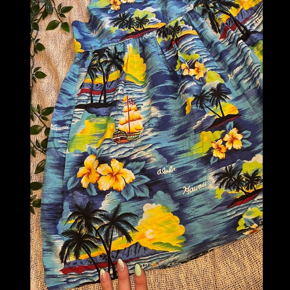 Kids Hawaii Dress - Picture 2 of 4